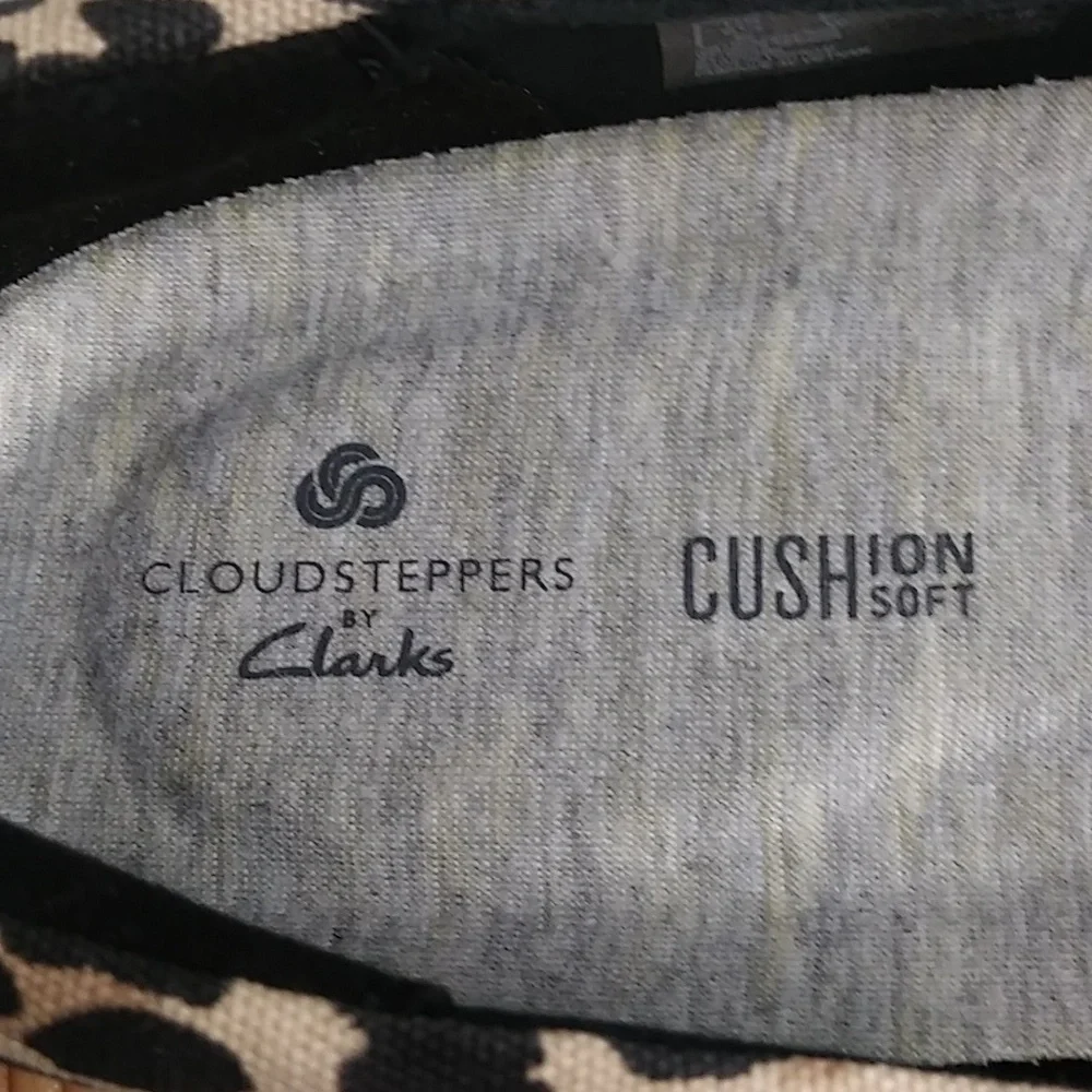 Cloudsteppers By Clarks Step Glow Jade 9W  Whipstitch Shoes Leopard Print